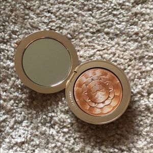 Estée Lauder Illuminating Gelée in Solar Crush